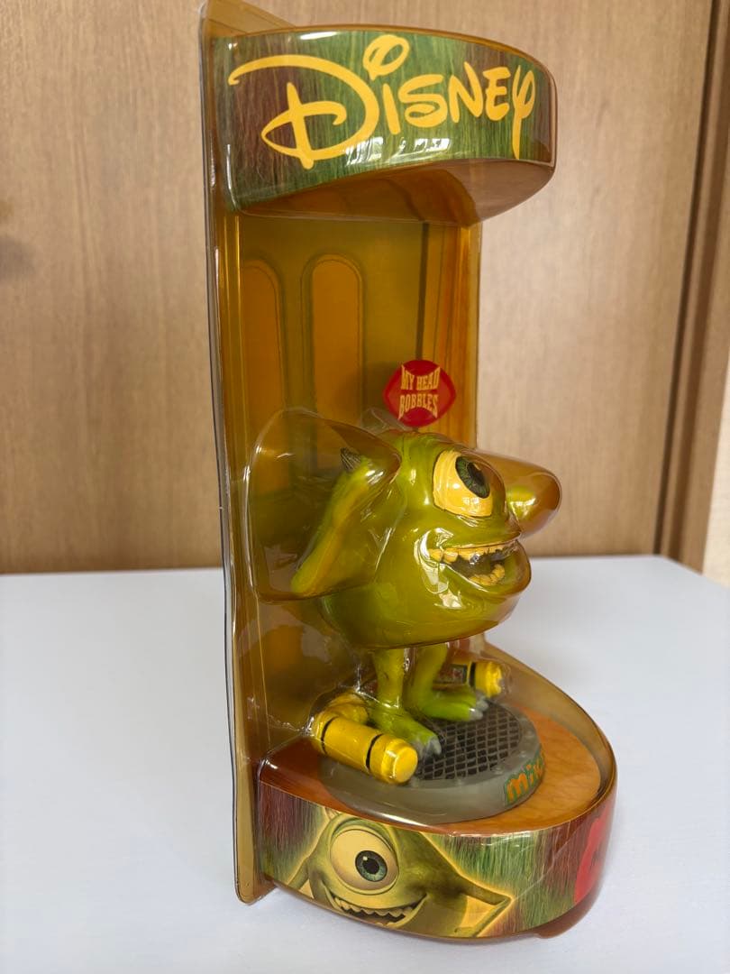 Disney Mikeフィギュア