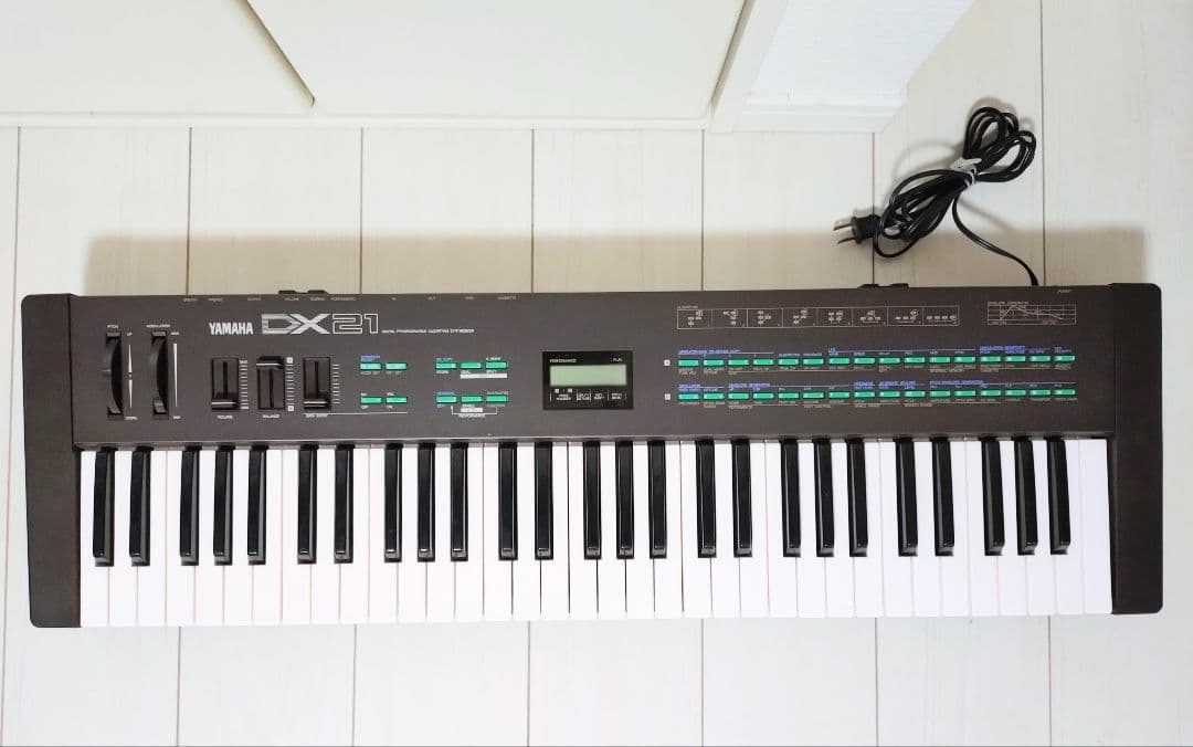 YAMAHA DX21 シンセサイザー ソフトケース付き