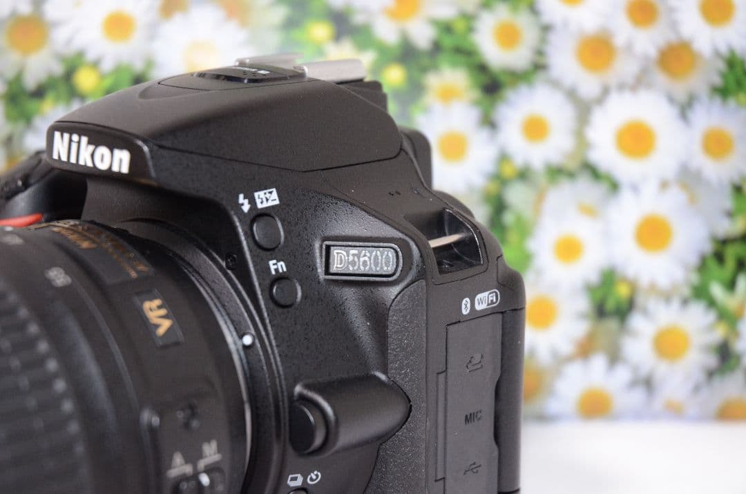 美品❤ニコン❤Nikon D5600❤超高性能❤タッチ操作＆Bluetooth❤