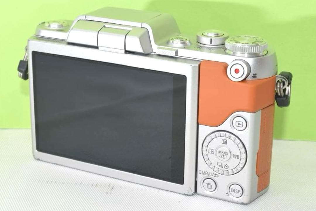 Panasonic DMC-GF7 ☆送料無料☆