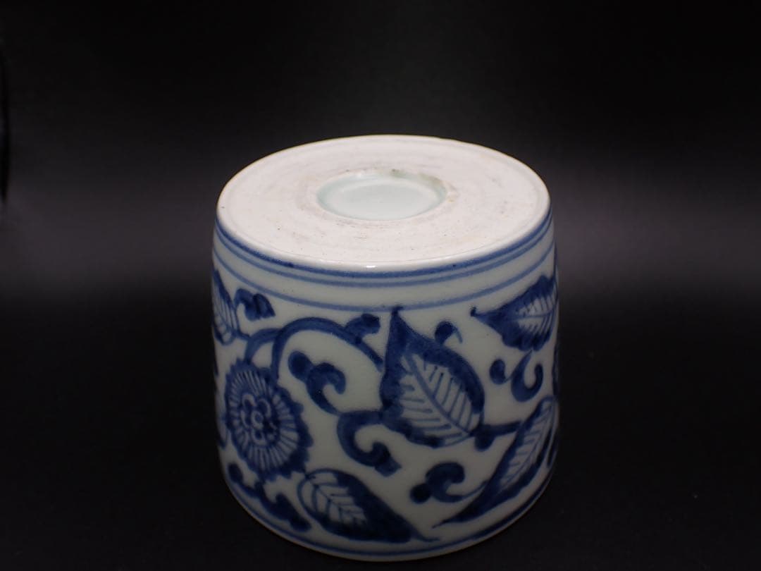 【完品】古伊万里 <大花に唐草の図> そば猪口 江戸後期 骨董品(青3-1)