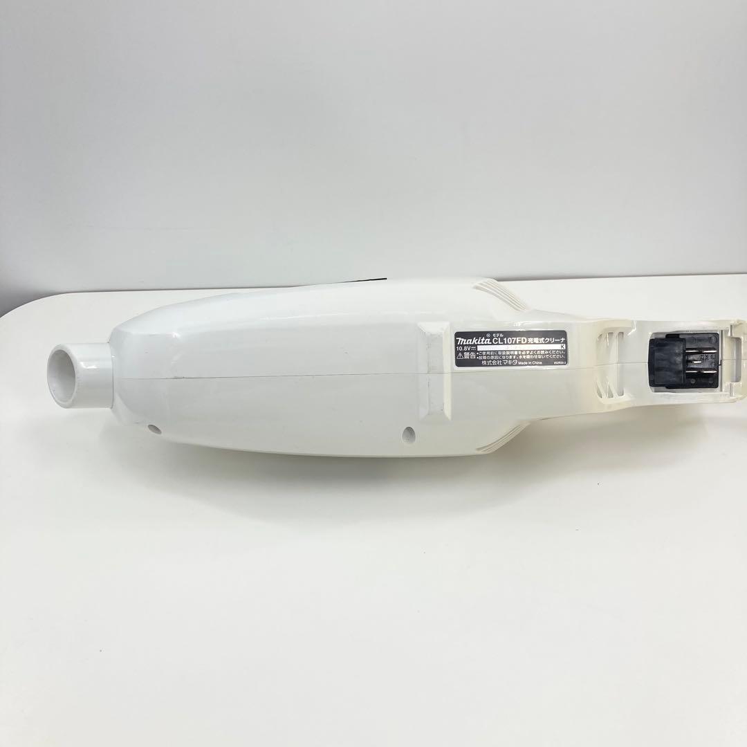 Makita マキタ 充電式クリーナー CL107 動作OK バッテリー2個付