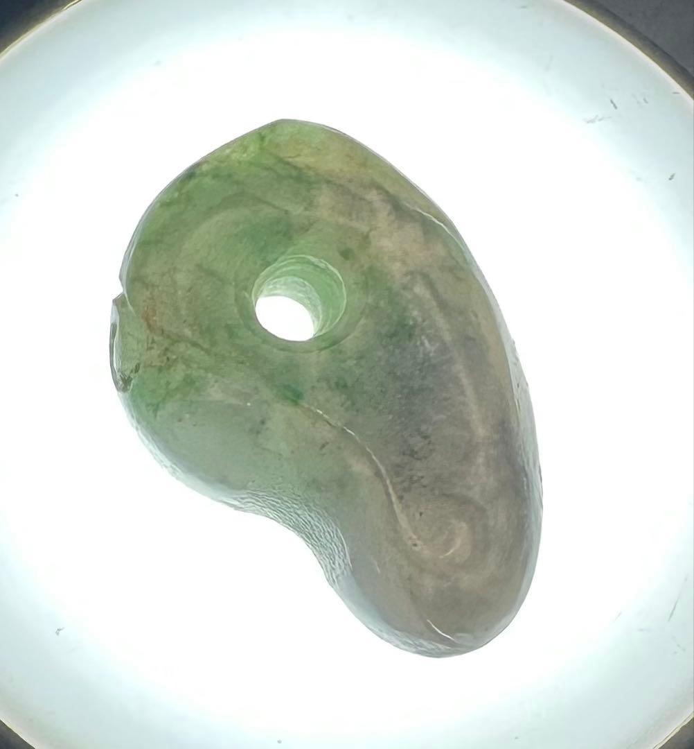 2025.5.1激安唐草角翼龍勾玉　糸魚川最上級極品ロウカン翡翠