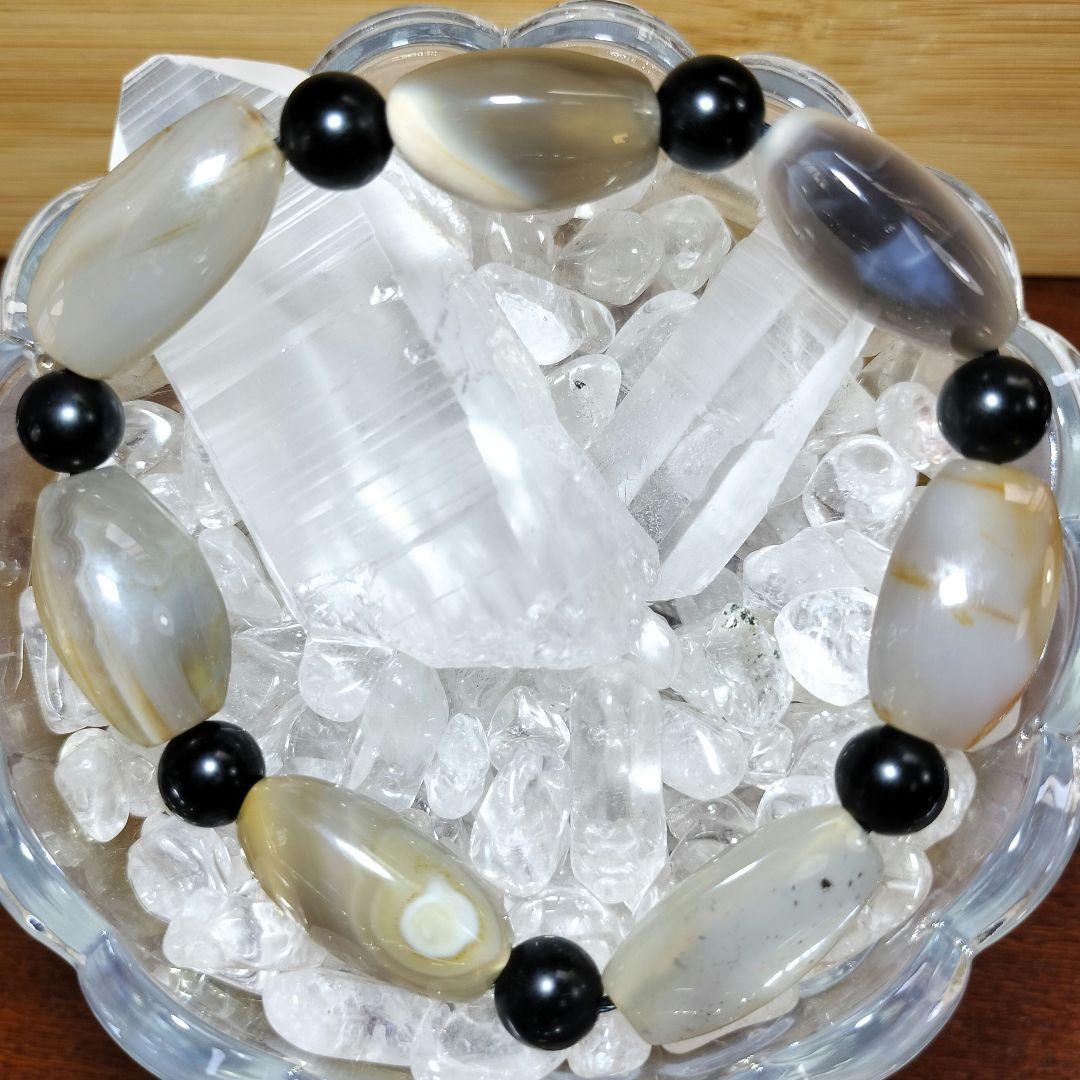 【瑪瑙×オニキス】邪気払いと厄除けで心身を守る大地のエネルギー宿る天然石ブレス