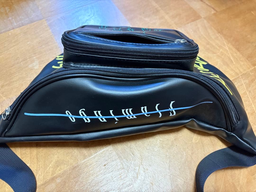 米津玄師　Majogariバック