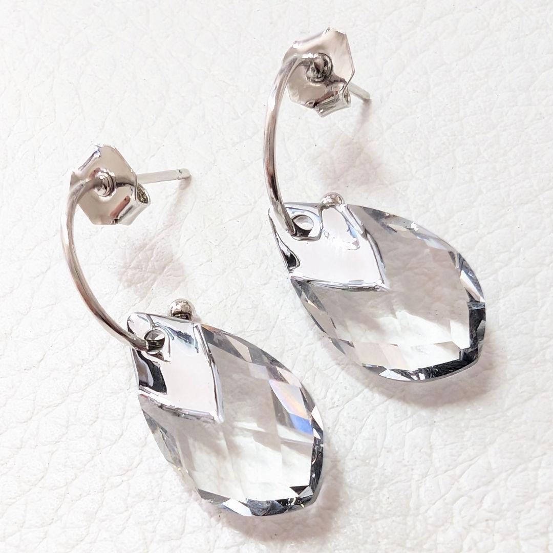 SWAROVSKIのピアス〈No.S52〉