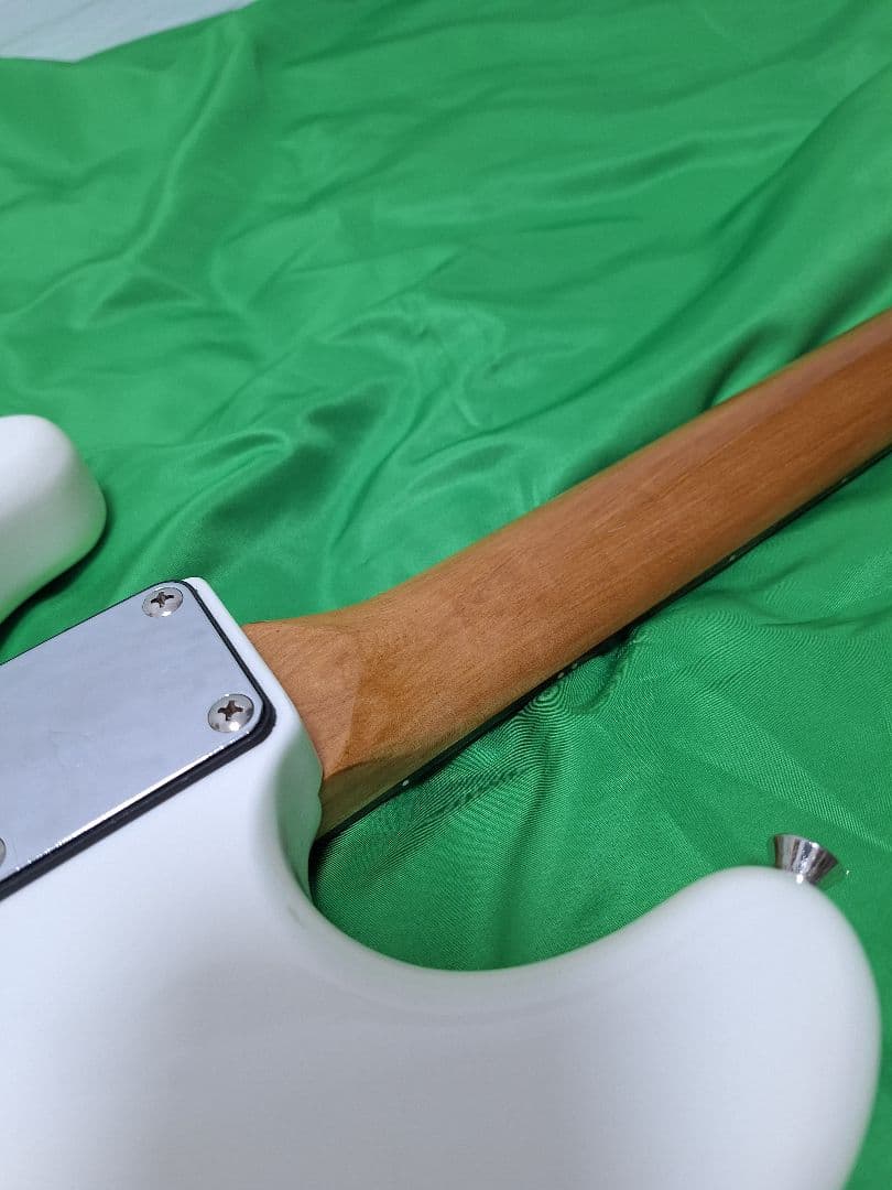 エレキギター　ストラト　リペア&カスタム　即戦力仕様　グラフテックTASQナット