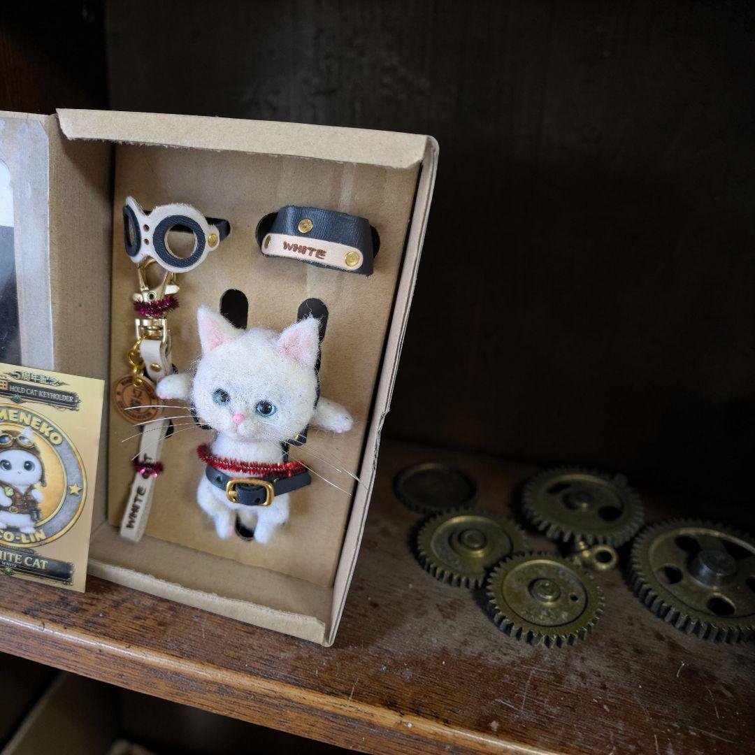 【5周年記念】豆猫HOLDCATキーホルダー No.4 白猫 オリジナルカード付