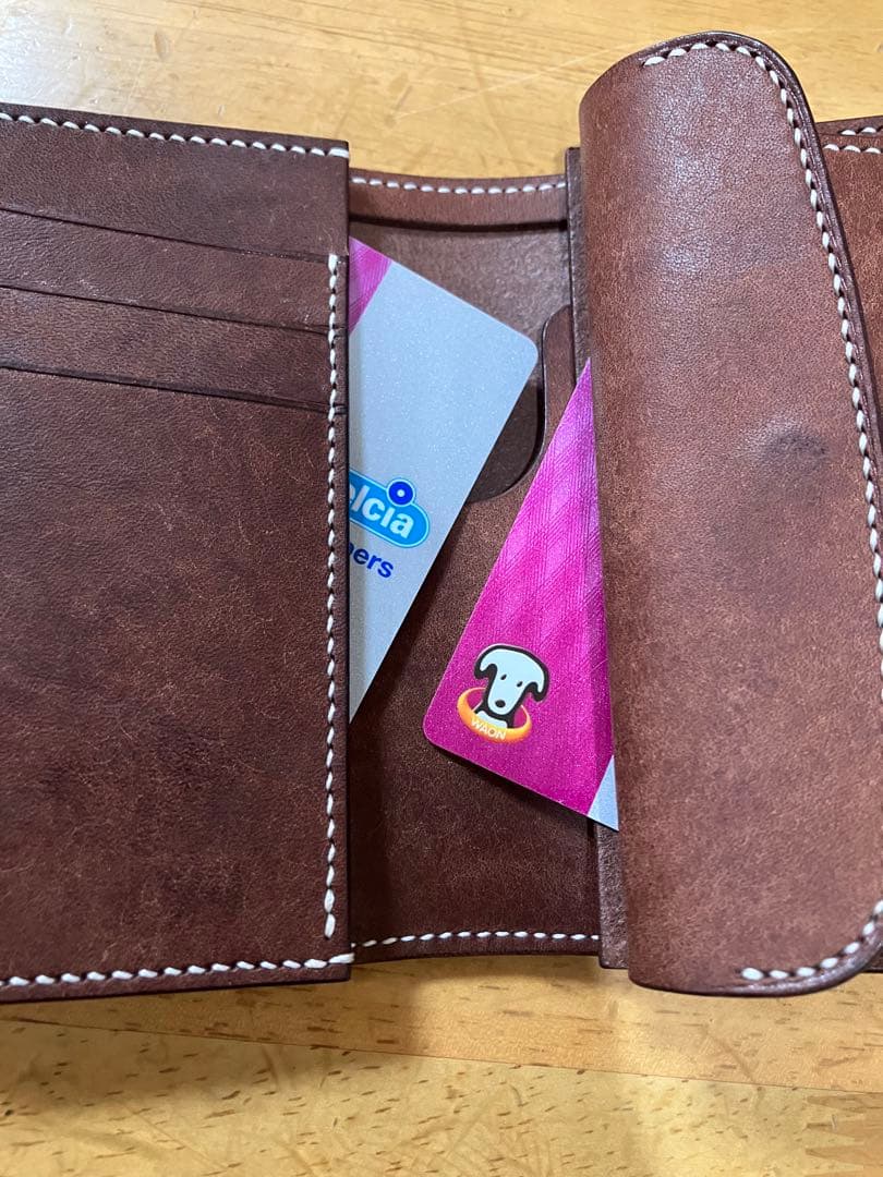 ショートミドルウォレット　ブラウン　ミドルウォレット　レザー