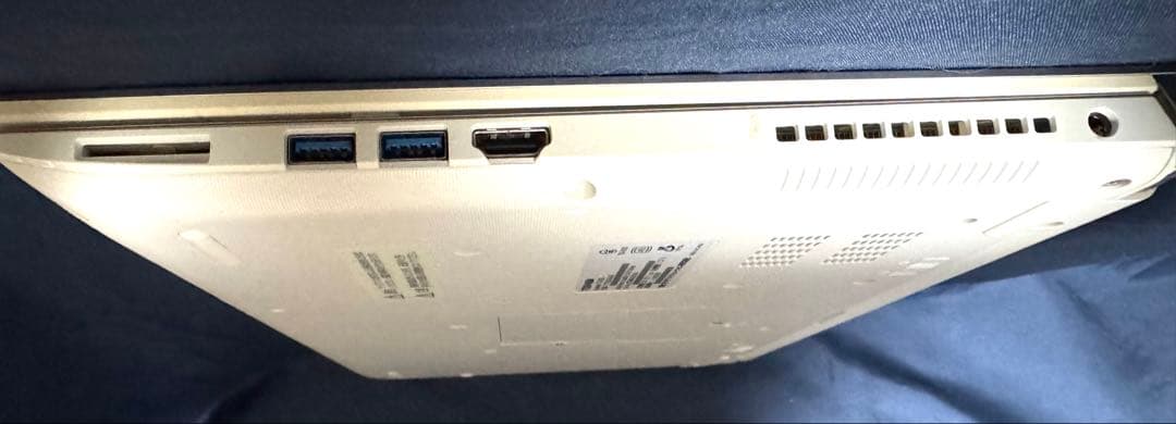Core i7搭載 dynabook T75/EGS ゴールド 1TB/8GB