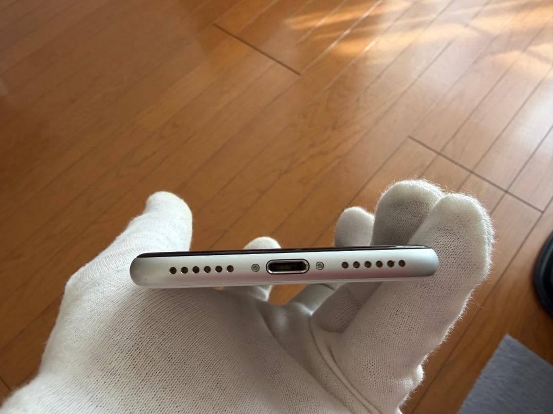 iPhone SE（第2世代）☆64GB☆SIMフリー☆ホワイト☆美品