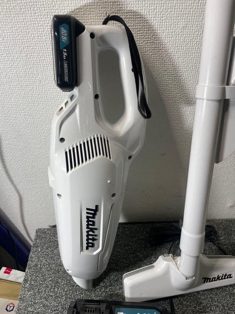 Makita CL107FD 充電式クリーナー