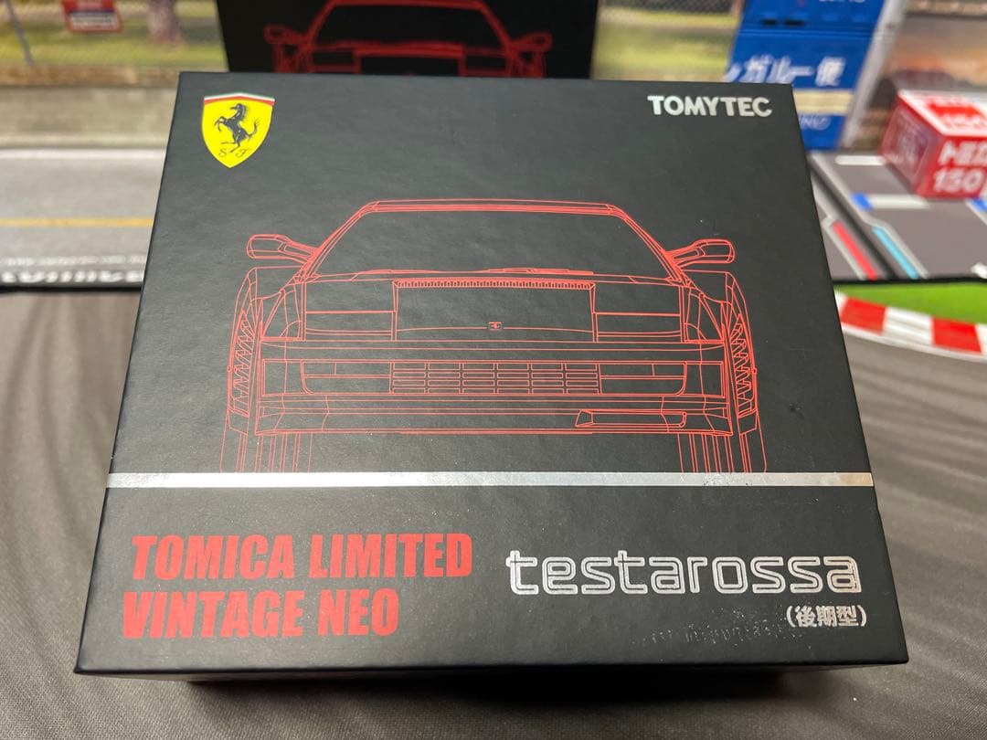 トミカ リミテッドヴィンテージネオ フェラーリ　テスタロッサ後期型　赤