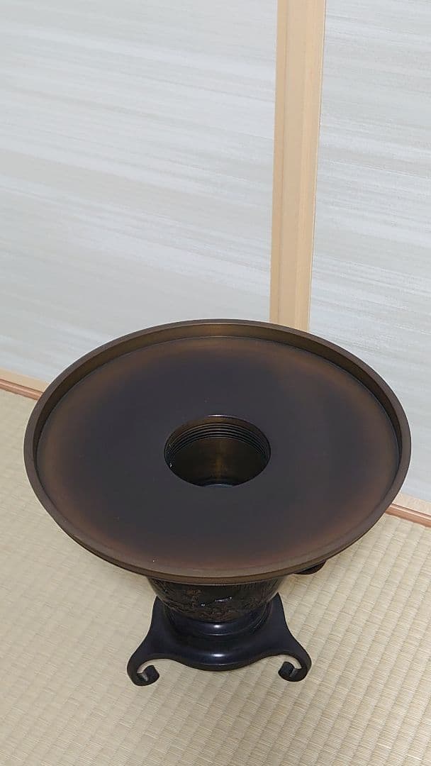 花器、薄端（金属製）