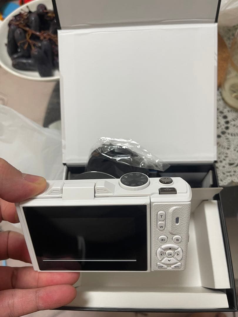 SRVR 5Kデジタルカメラ ホワイト