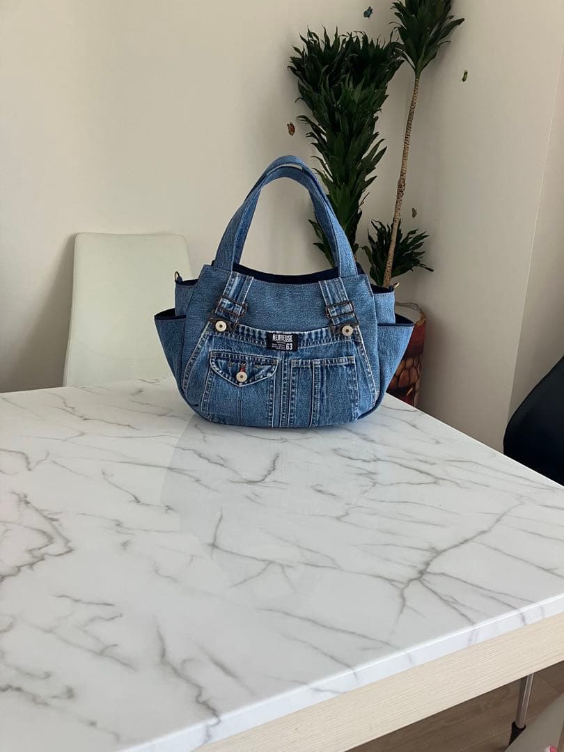 659大きめデニムリメイクバック　ハンドメイド