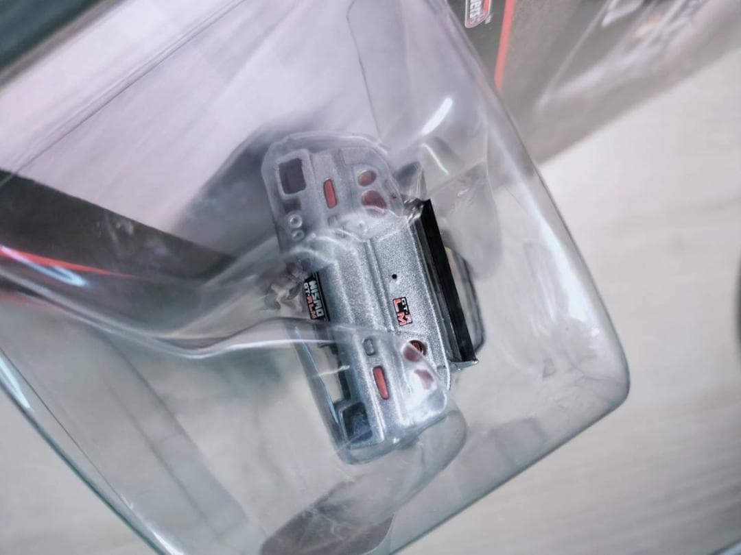 ホットウィール　NISMO GT-R LM スカイライン　ミニカー　1/43