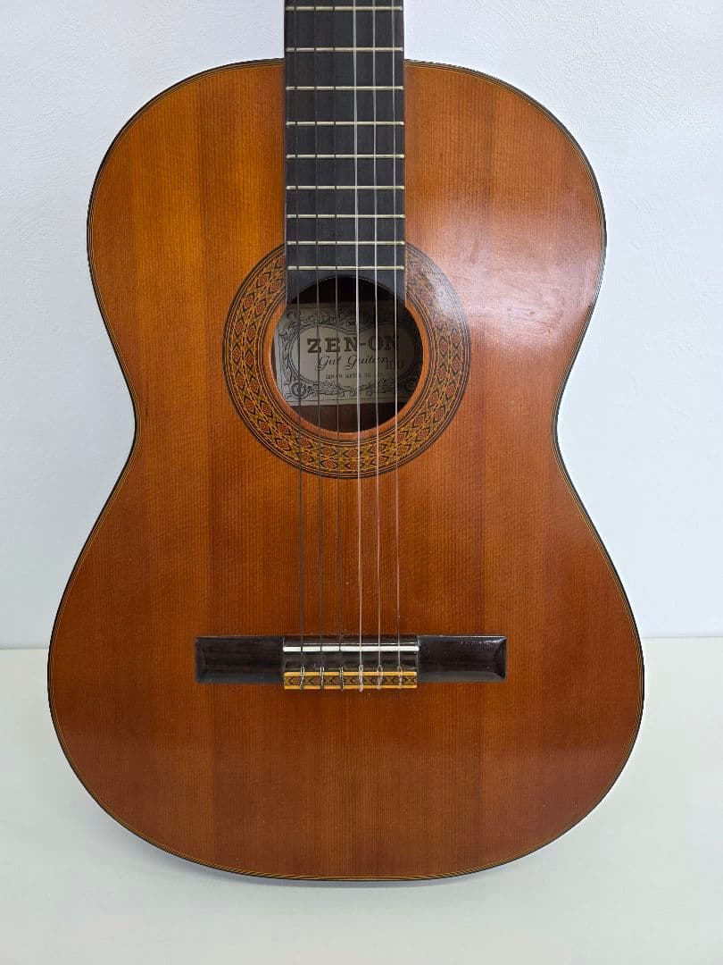 ZEN-ON Gut Guitar 100 アコースティックギター
