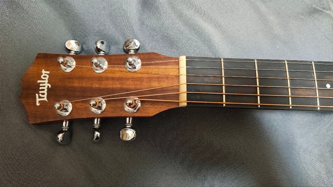 Taylor Baby Taylor BT2e エレアコミニギター 純正ケース付