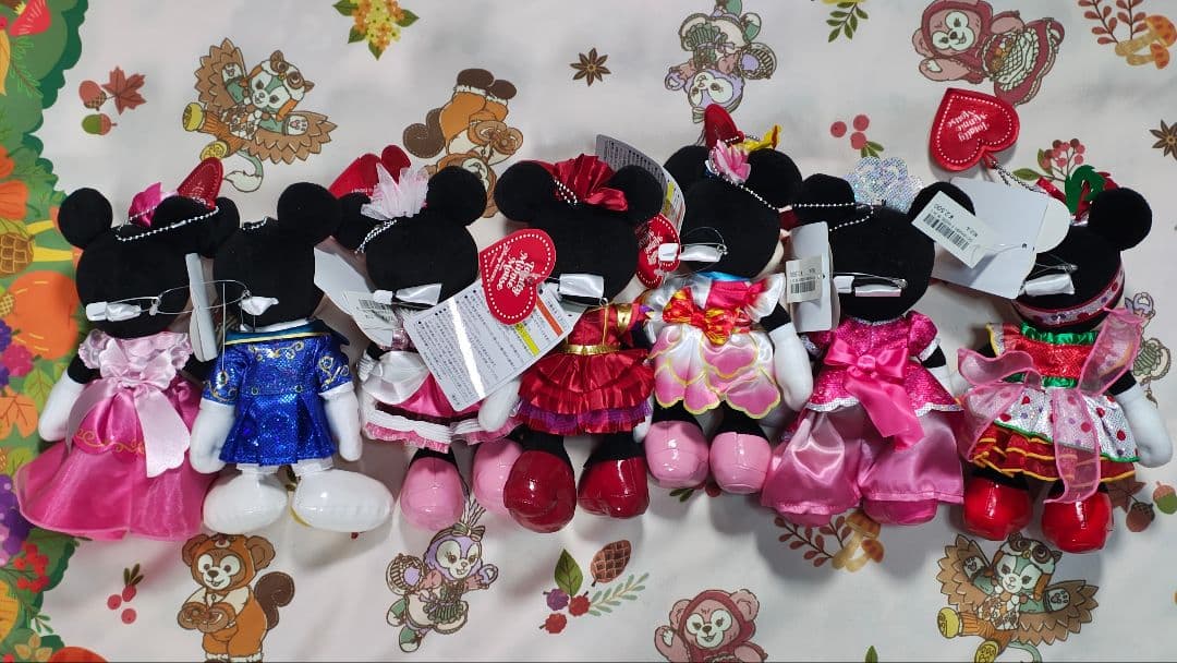 ミニーマウス トータリーミニーマウス ぬいぐるみバッジ 6種セット