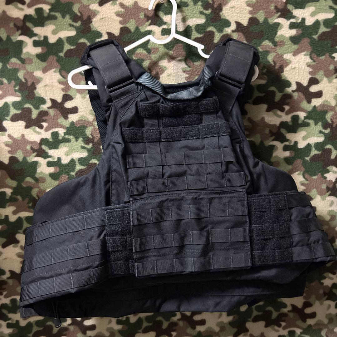 美品　米軍放出品　T3 GEAR キャリアプレート　ブラック　送料無料