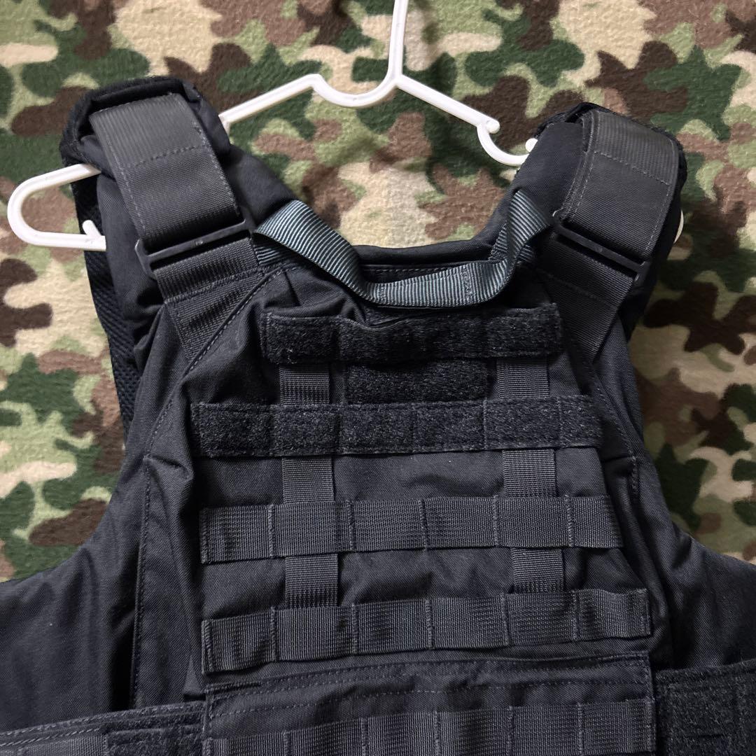 美品　米軍放出品　T3 GEAR キャリアプレート　ブラック　送料無料