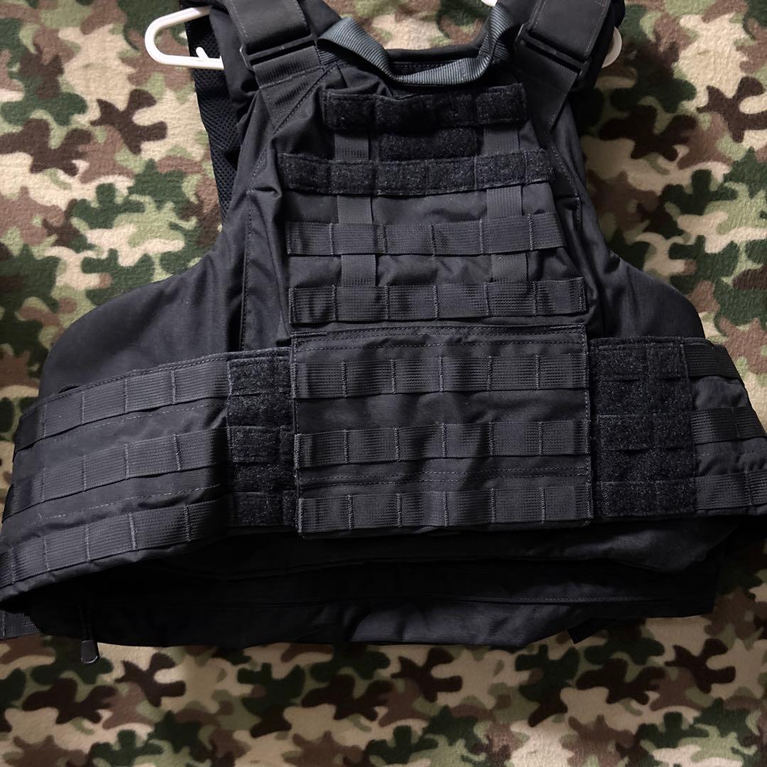 美品　米軍放出品　T3 GEAR キャリアプレート　ブラック　送料無料