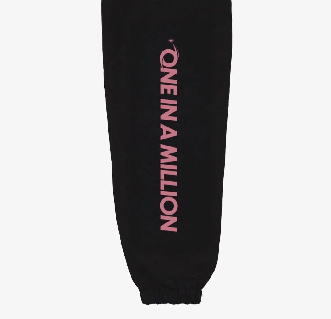 TWICE POPUP ポップアップ ウィンドブレーカー モモ L