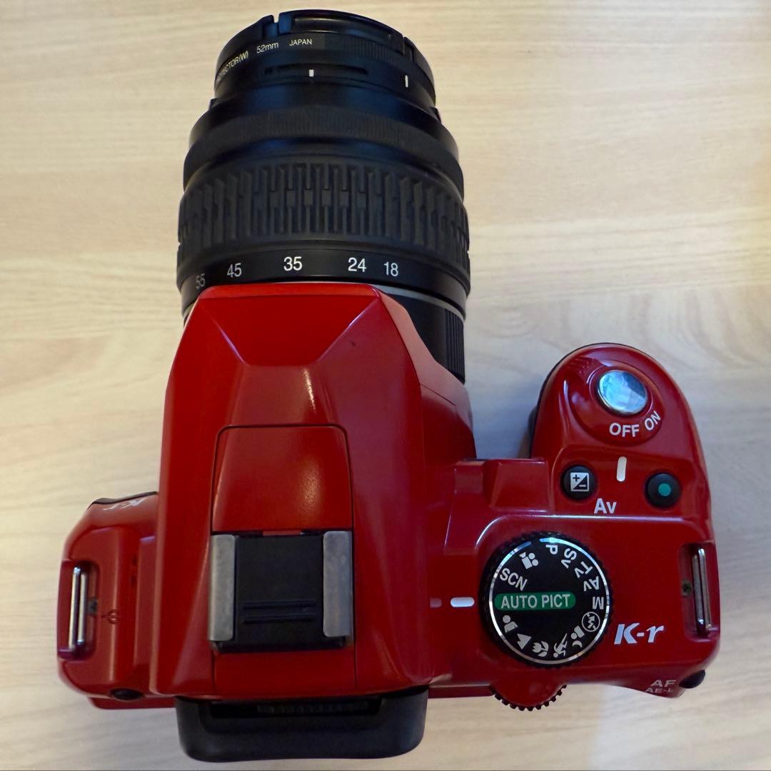 一眼レフカメラ PENTAX K-r ダブルズームキット レッド