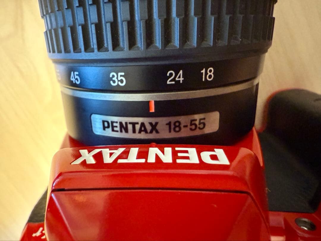 一眼レフカメラ PENTAX K-r ダブルズームキット レッド