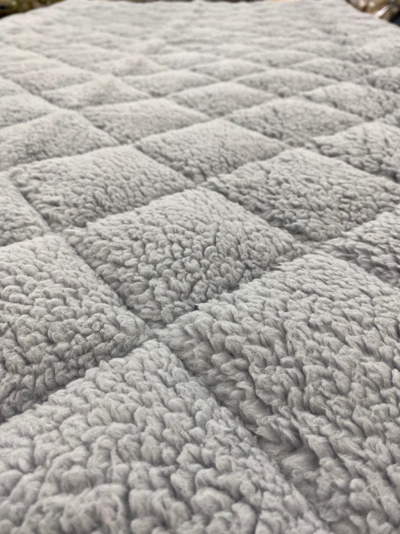 セミダブル・ロマンス　敷きパッド・もふもふタッチ・サイズ約１２０×２０５㎝