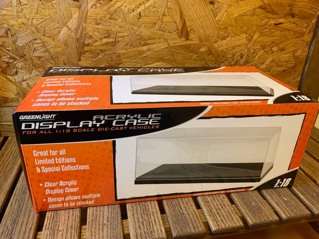 トップスピード　1/18  M4 GT3 EVO IMSA ケース付き