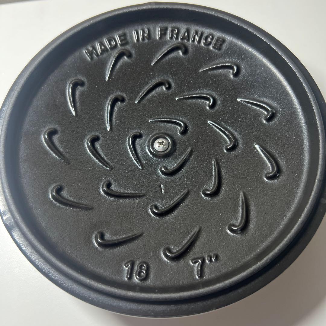 A*⠜様 STAUB WANABE M ストウブ　ワナベM