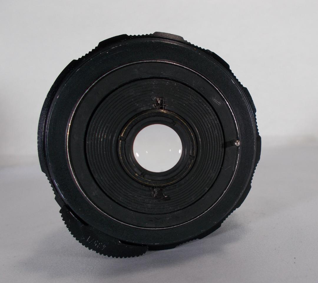 フィルムカメラ 整備済 完動品　Pentax SP　+ 広角レンズ　R142