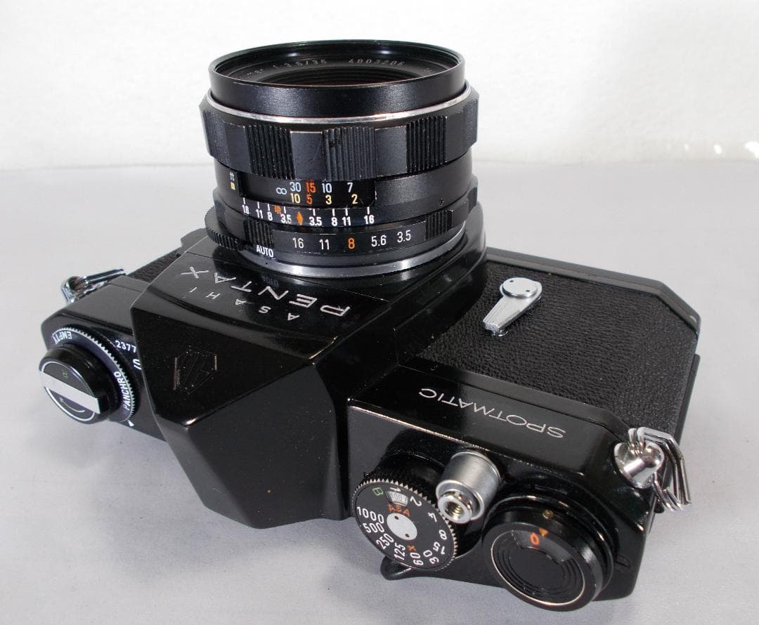フィルムカメラ 整備済 完動品　Pentax SP　+ 広角レンズ　R142