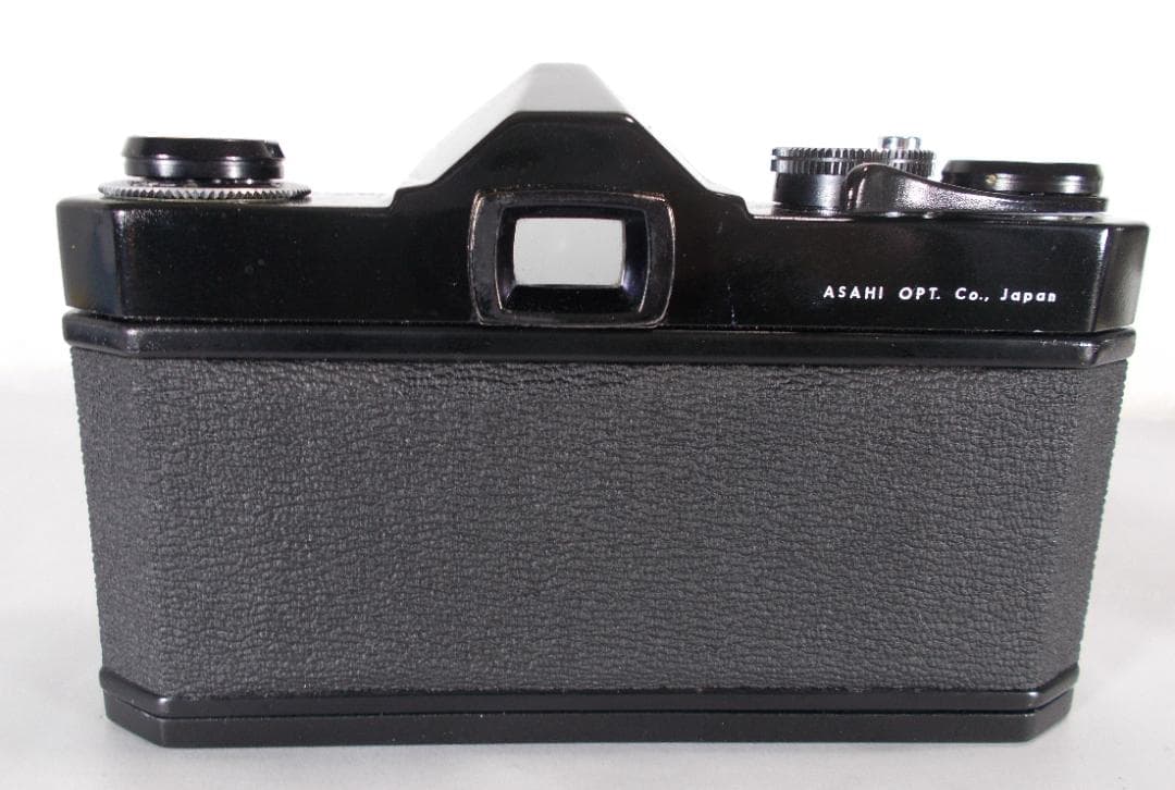フィルムカメラ 整備済 完動品　Pentax SP　+ 広角レンズ　R142