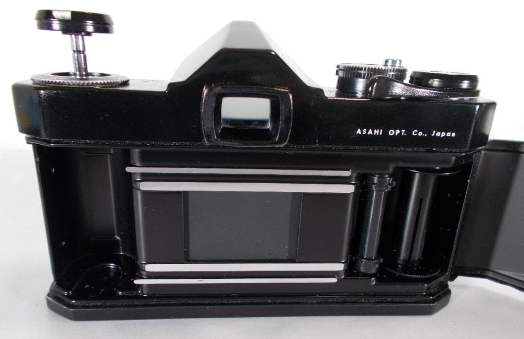 フィルムカメラ 整備済 完動品　Pentax SP　+ 広角レンズ　R142