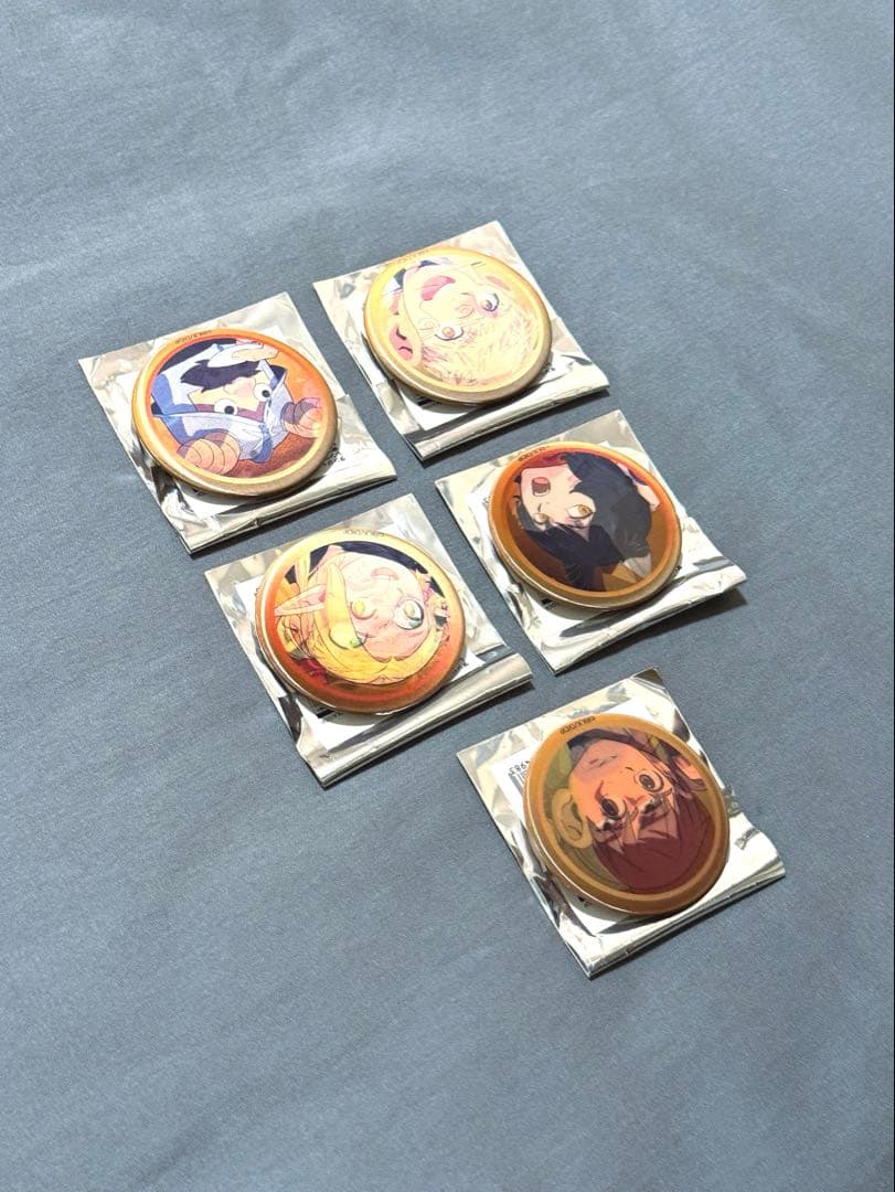 ダンジョン飯 迷宮探索展 レンチキュラー缶バッジ 展覧限定 通販なし フルセット