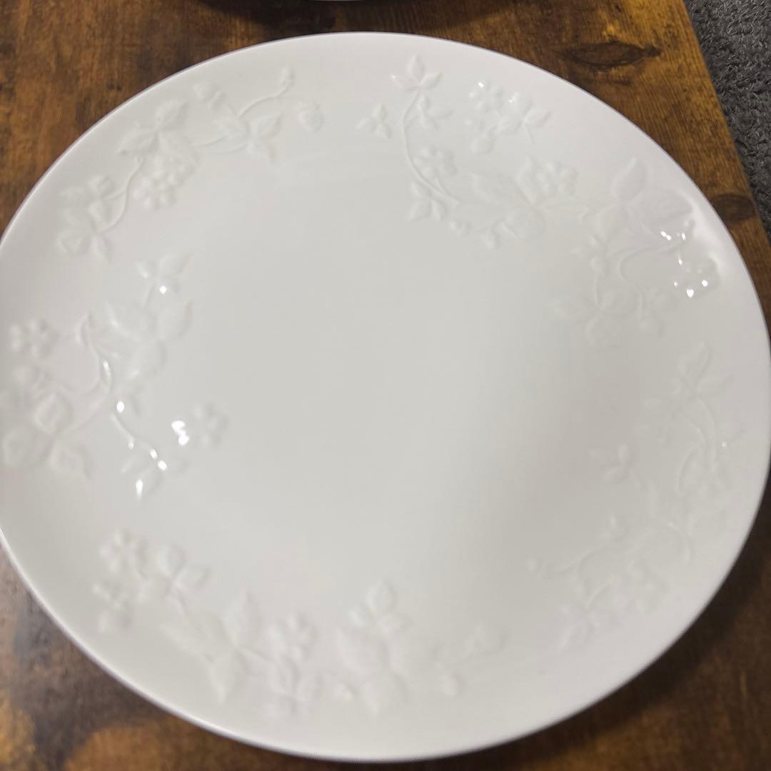  WILD STRAWBERRY WHITE プレート4枚セット