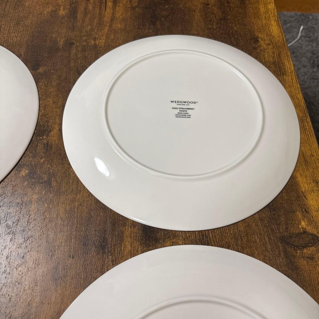  WILD STRAWBERRY WHITE プレート4枚セット