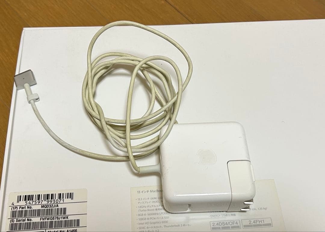 MacBook Air 13インチ 2017 メモリ8GB / SSD128GB