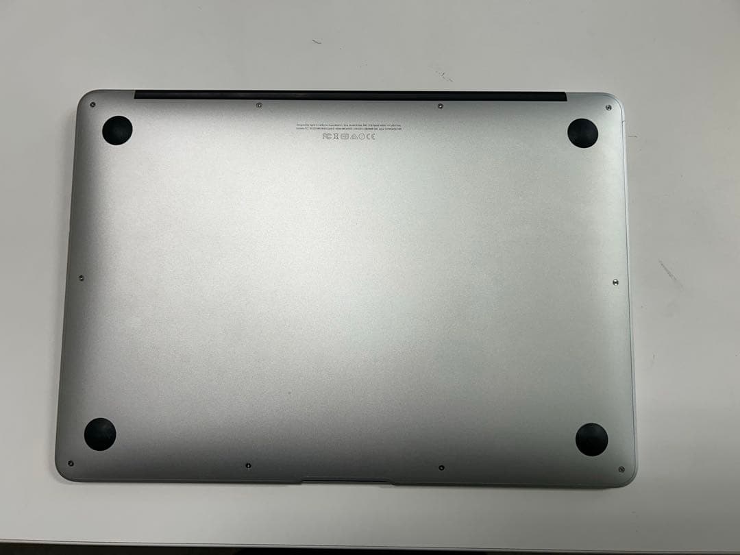 MacBook Air 13インチ 2017 メモリ8GB / SSD128GB