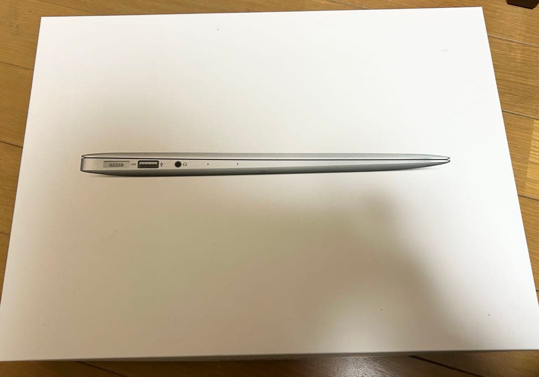 MacBook Air 13インチ 2017 メモリ8GB / SSD128GB