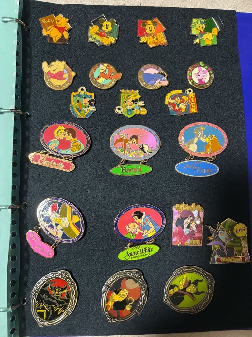 ディズニーレアピンバッチ