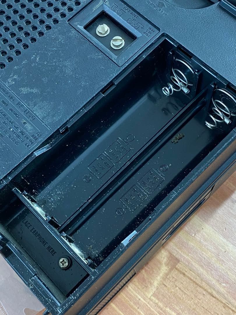 ナショナル クーガー RF-1150 BCLラジオ 5バンドレシーバーD185