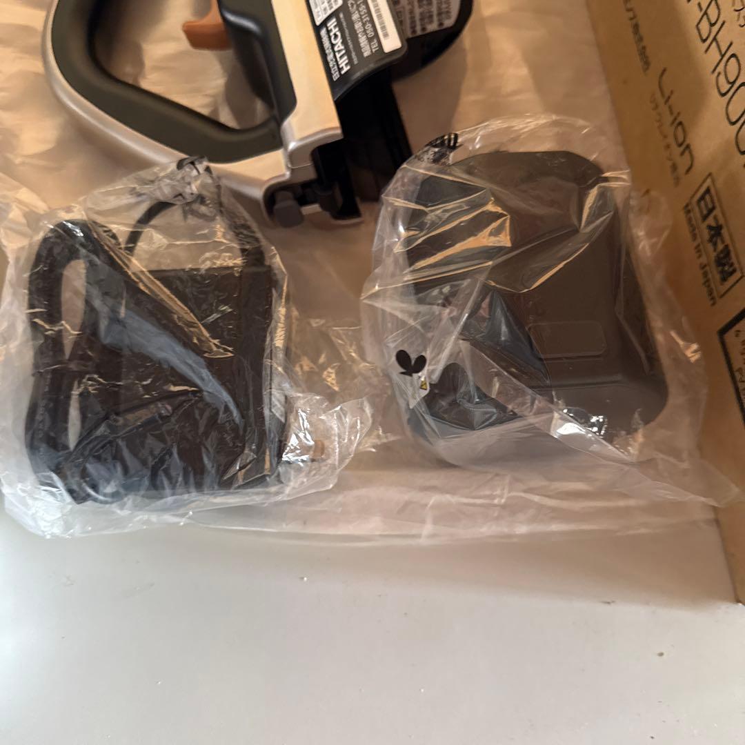 未使用HITACHIコードレス掃除機PV-BH900Kパワーブーストサイクロン