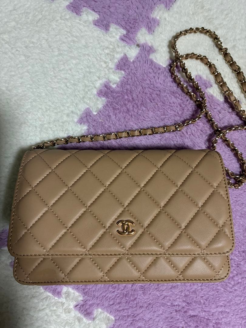 CHANEL ノベルティ ウォレットチェーンショルダー