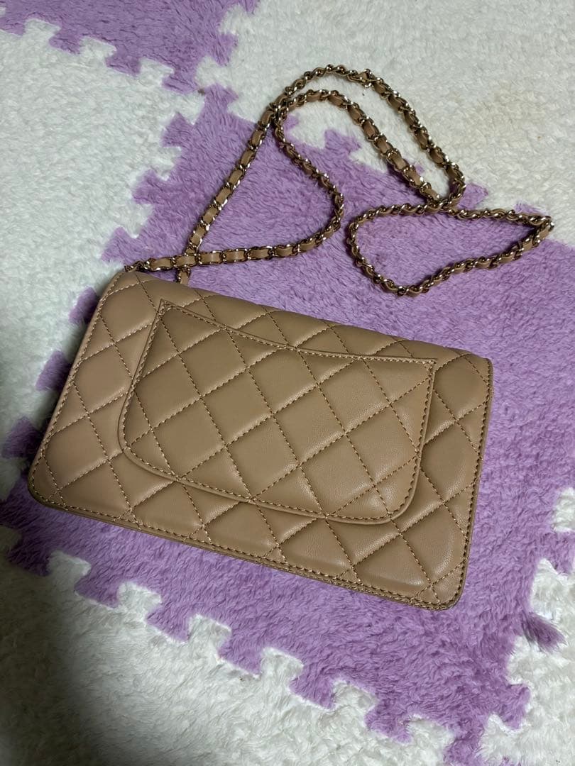CHANEL ノベルティ ウォレットチェーンショルダー