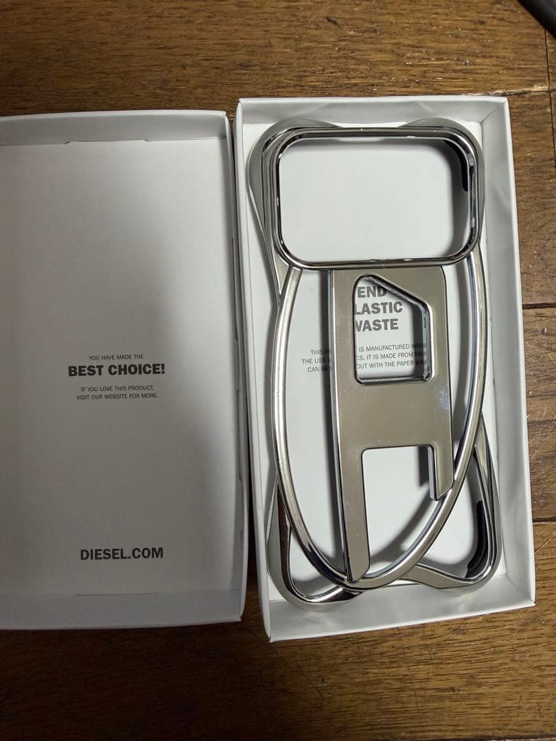 DIESEL CAGED D CASE iPhone 17 Pro ディーゼル