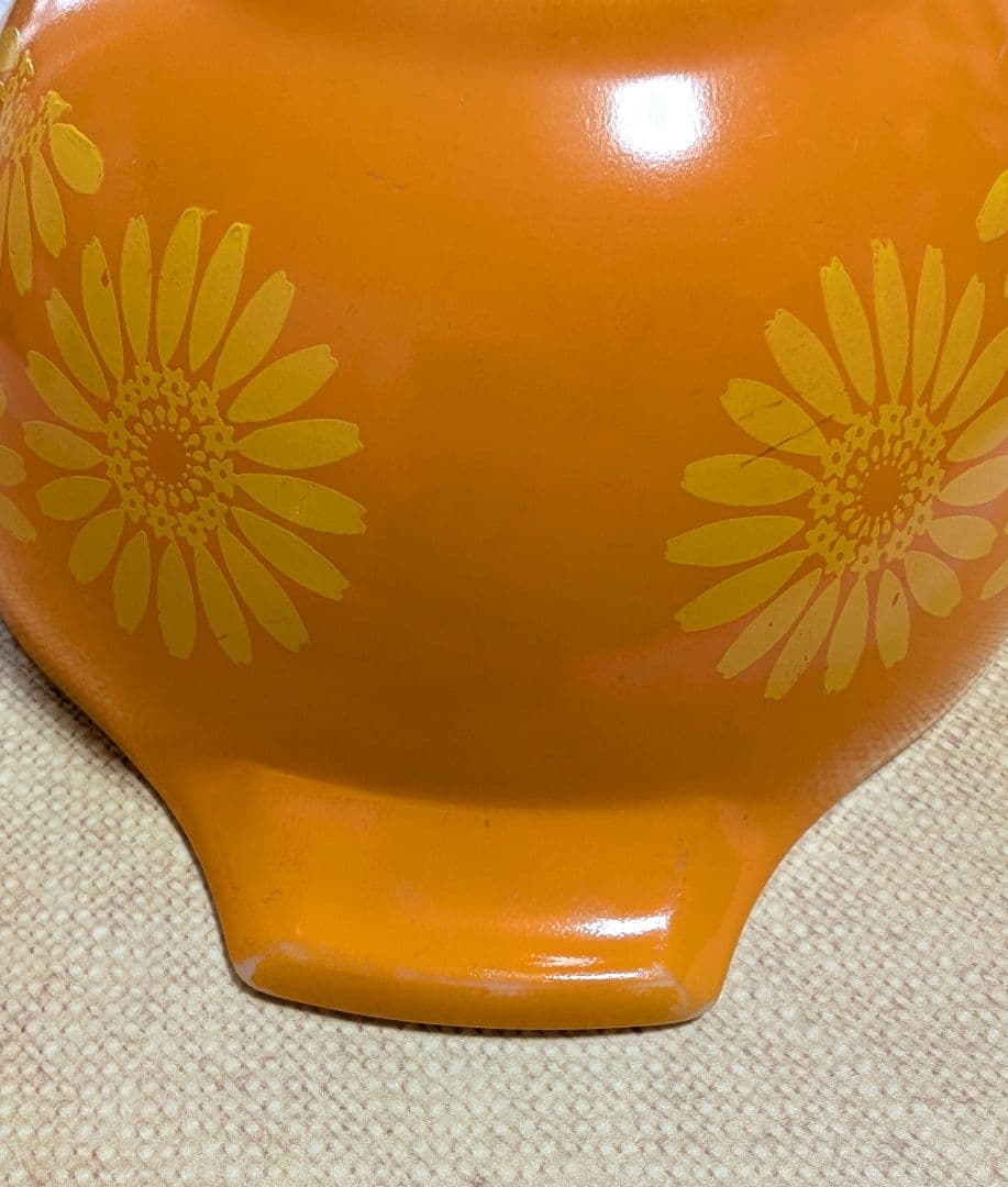 Pyrex ミキシングボウル　デイジー　３個セット。